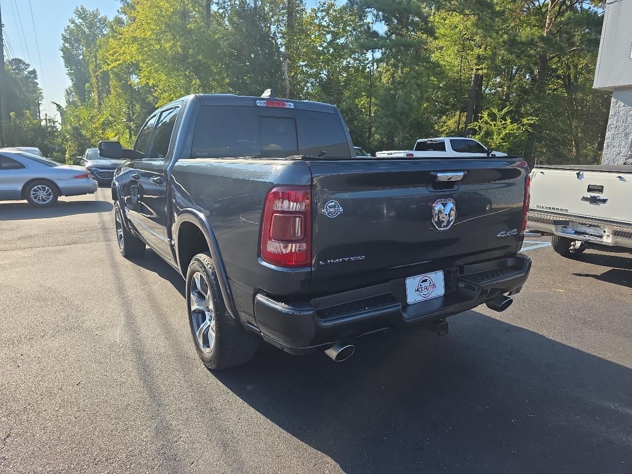 RAM 1500 4WD Crew Cab 140.5" Laramie Limited 2020