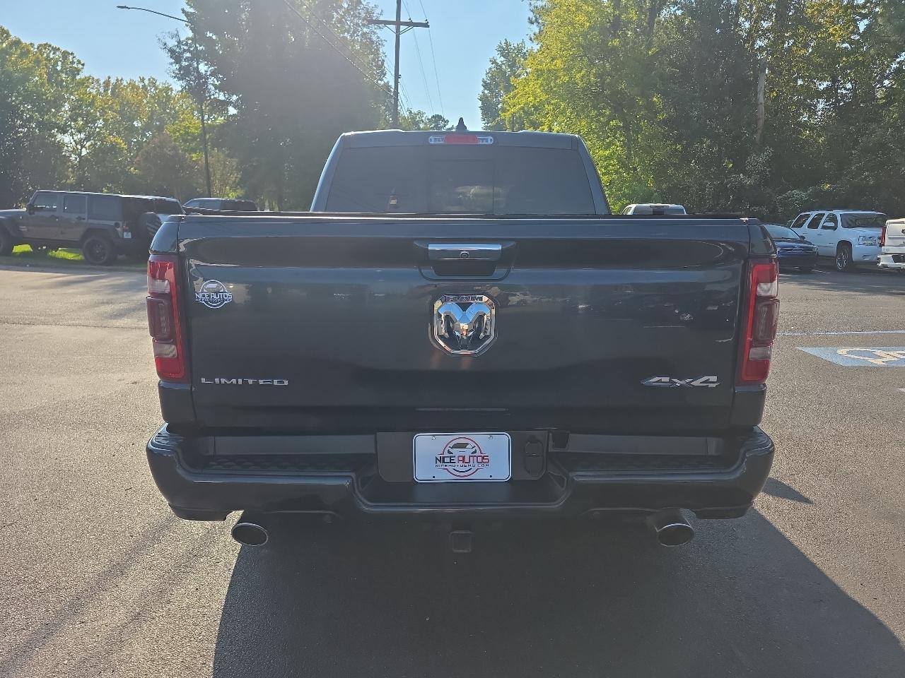 RAM 1500 4WD Crew Cab 140.5" Laramie Limited 2020