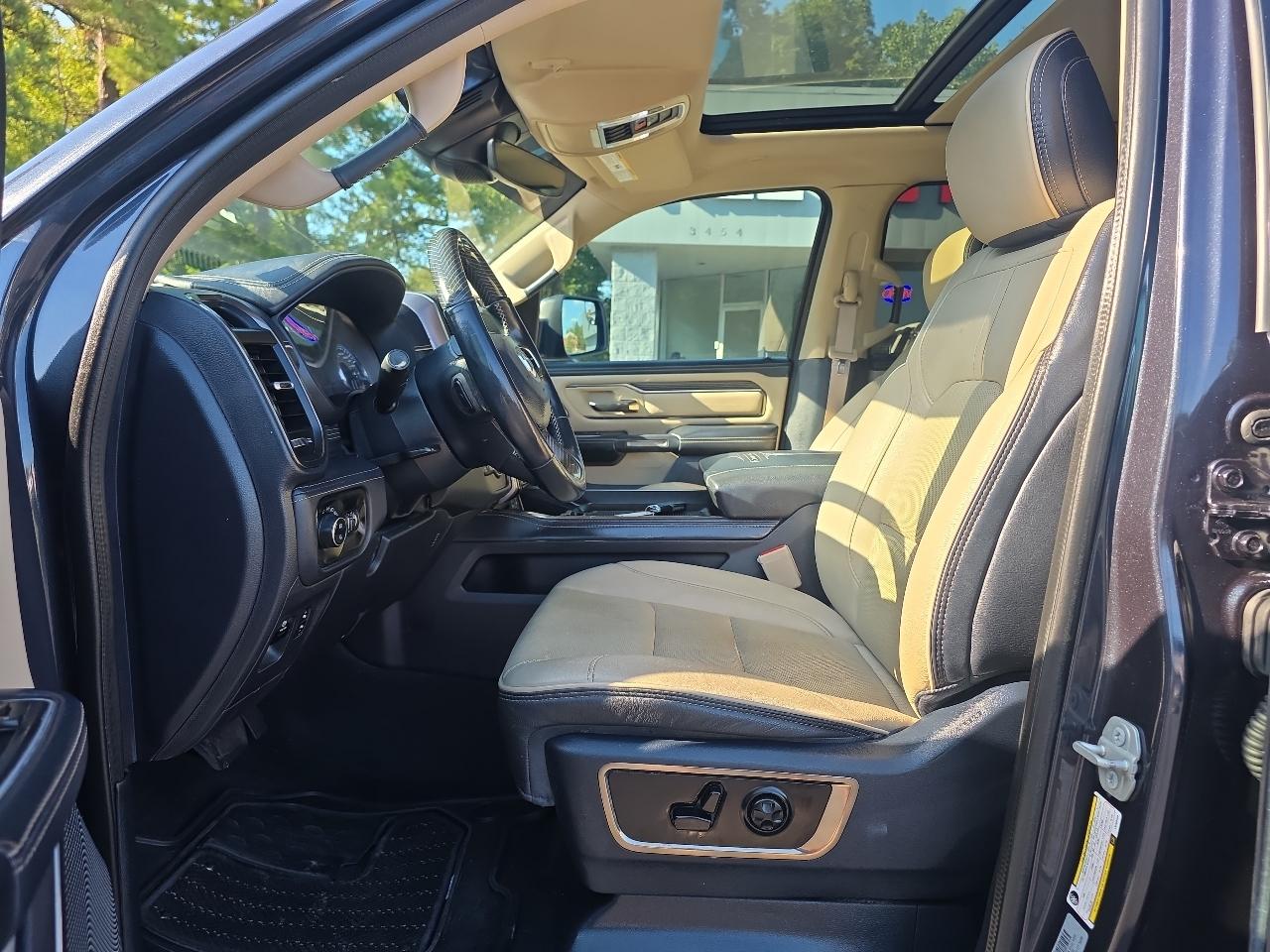 RAM 1500 4WD Crew Cab 140.5" Laramie Limited 2020