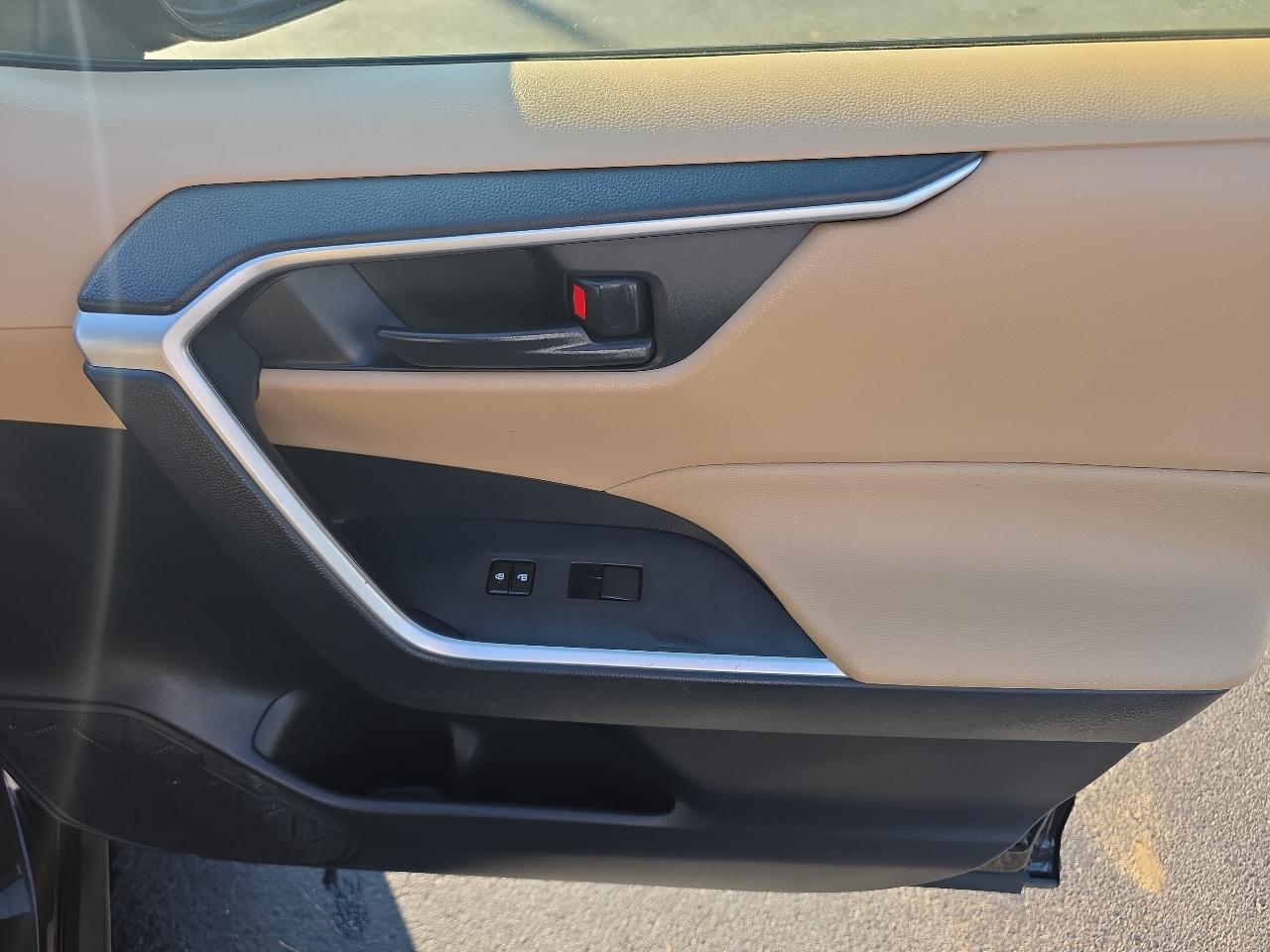 Toyota RAV4  2019