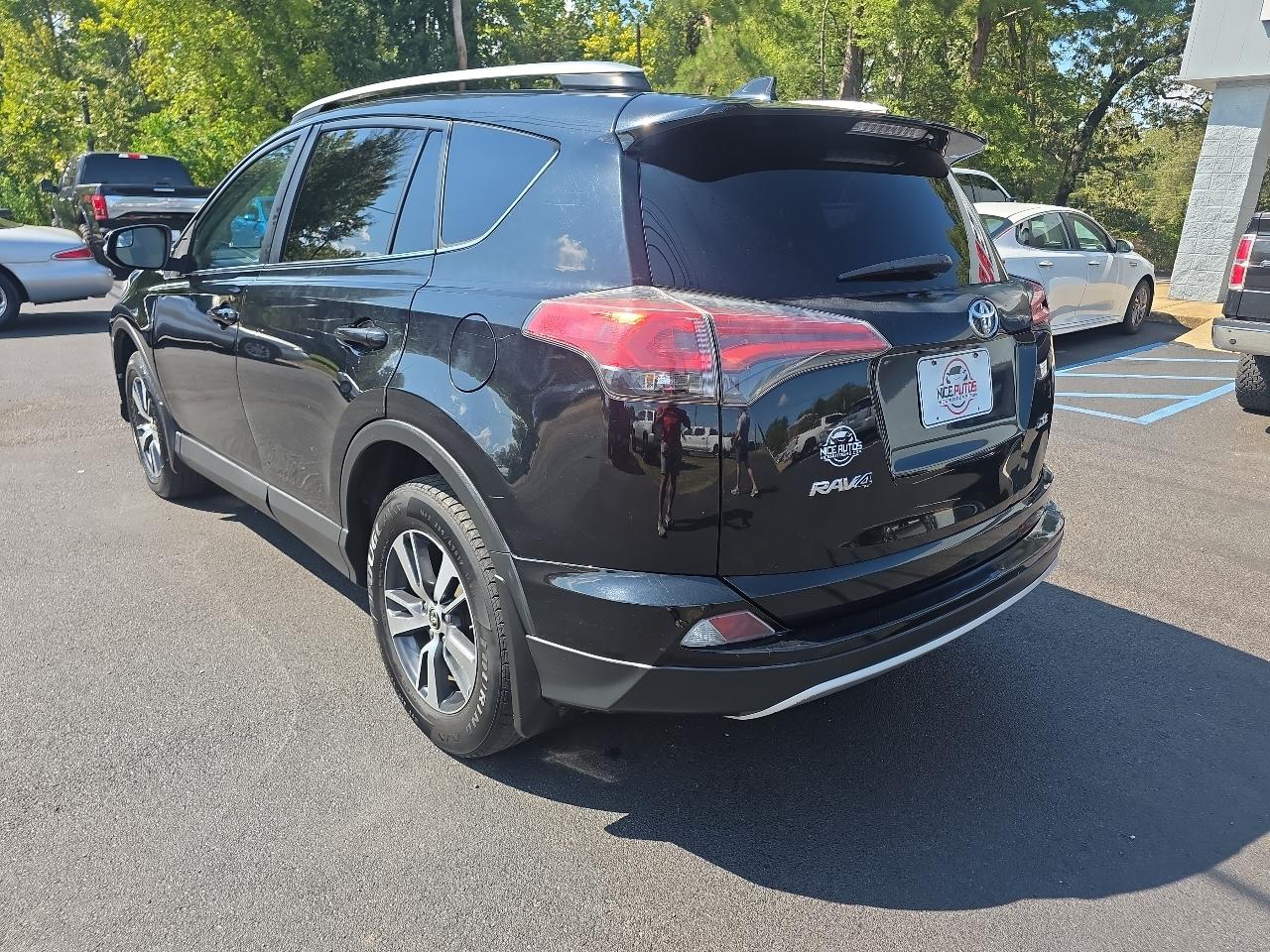 Toyota RAV4 XLE 2016