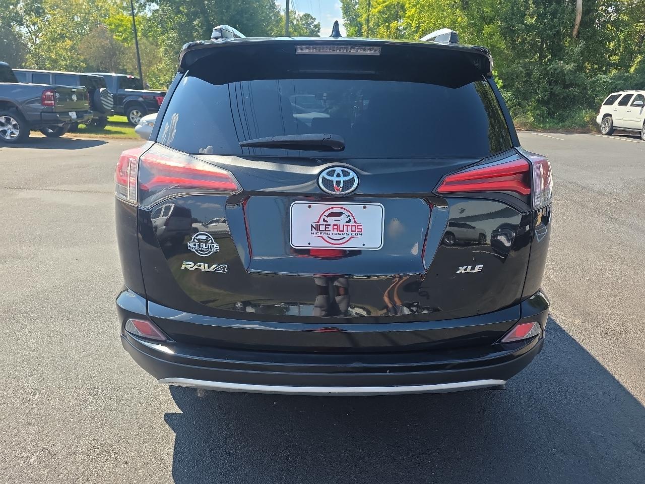 Toyota RAV4 XLE 2016