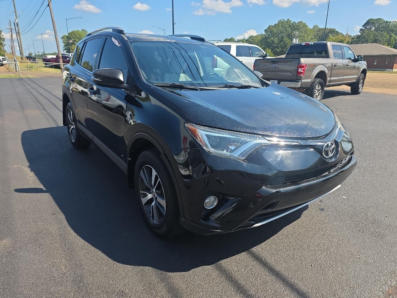 Toyota RAV4 XLE 2016