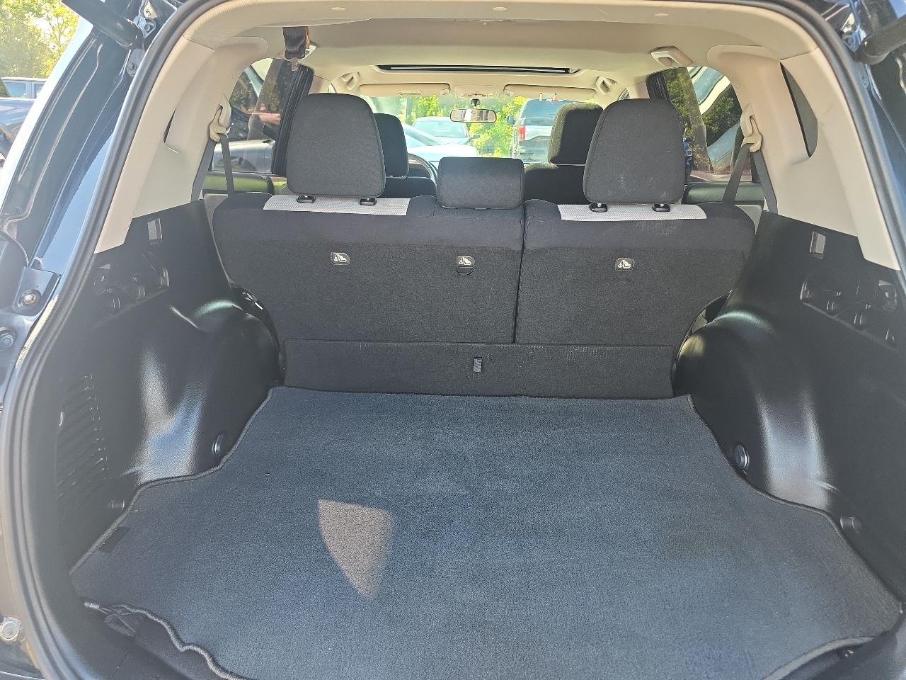 Toyota RAV4 XLE 2016
