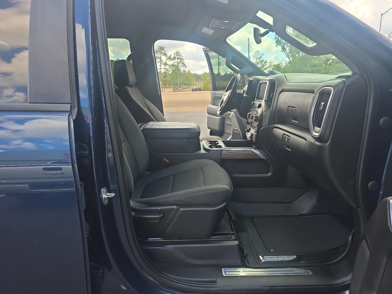 Chevrolet Silverado 2500HD 4WD Crew Cab 153.7" LT 2023