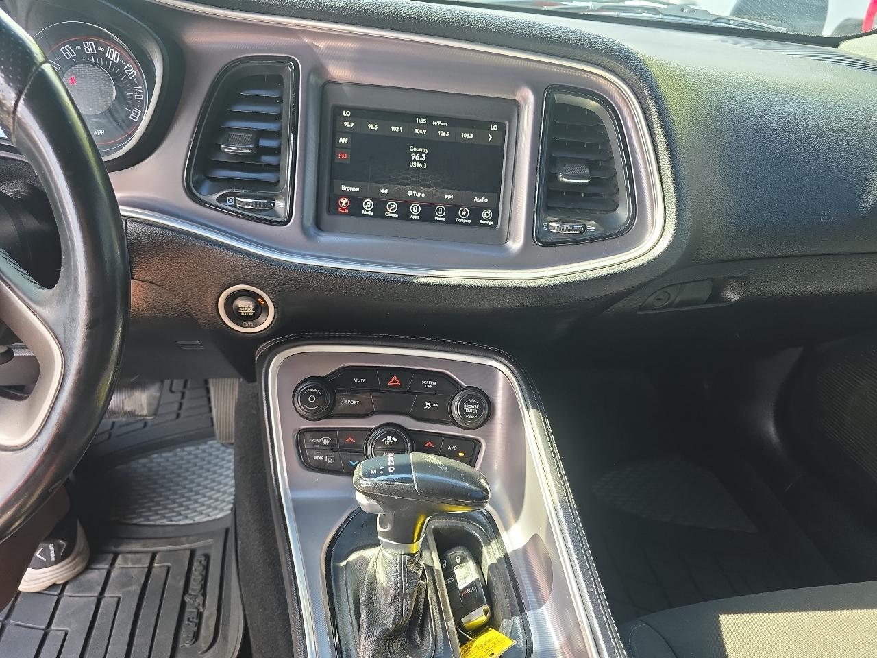 Dodge Challenger SXT 2019
