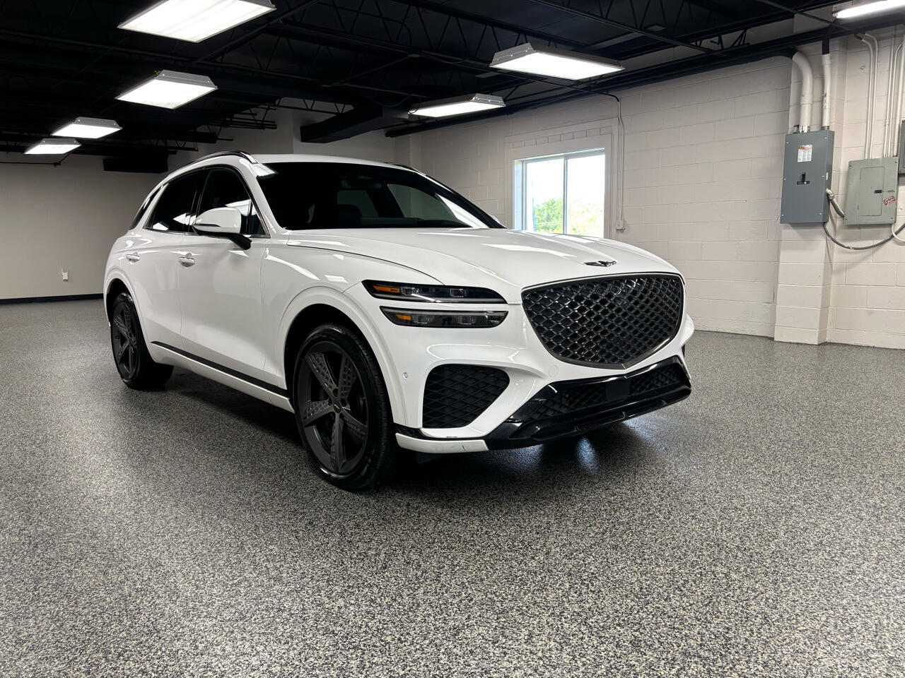 2022 Genesis GV70 3.5T Sport Prestige photo 2