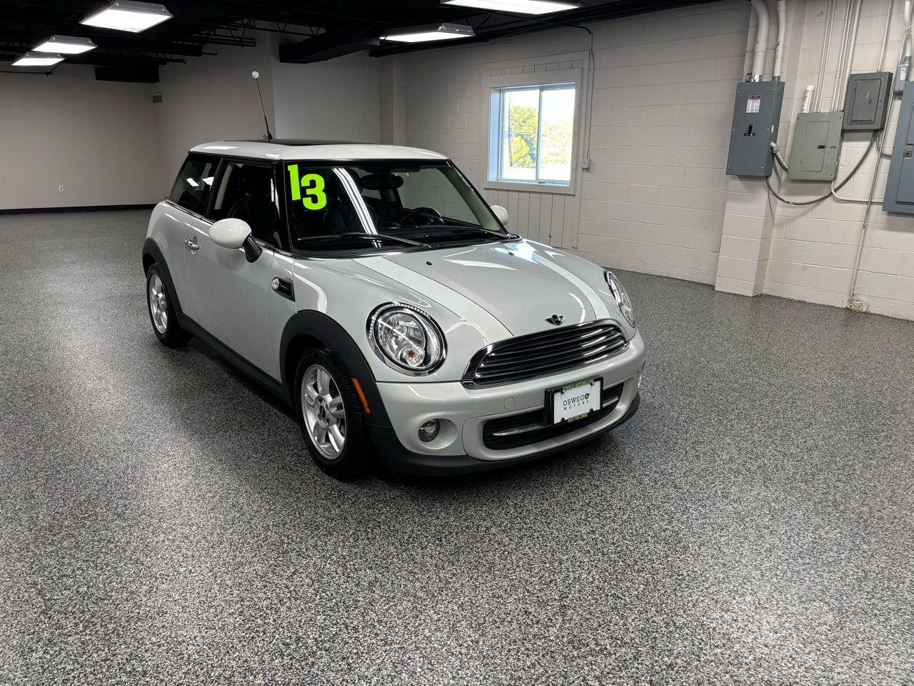 2013 Mini Cooper Base photo 3