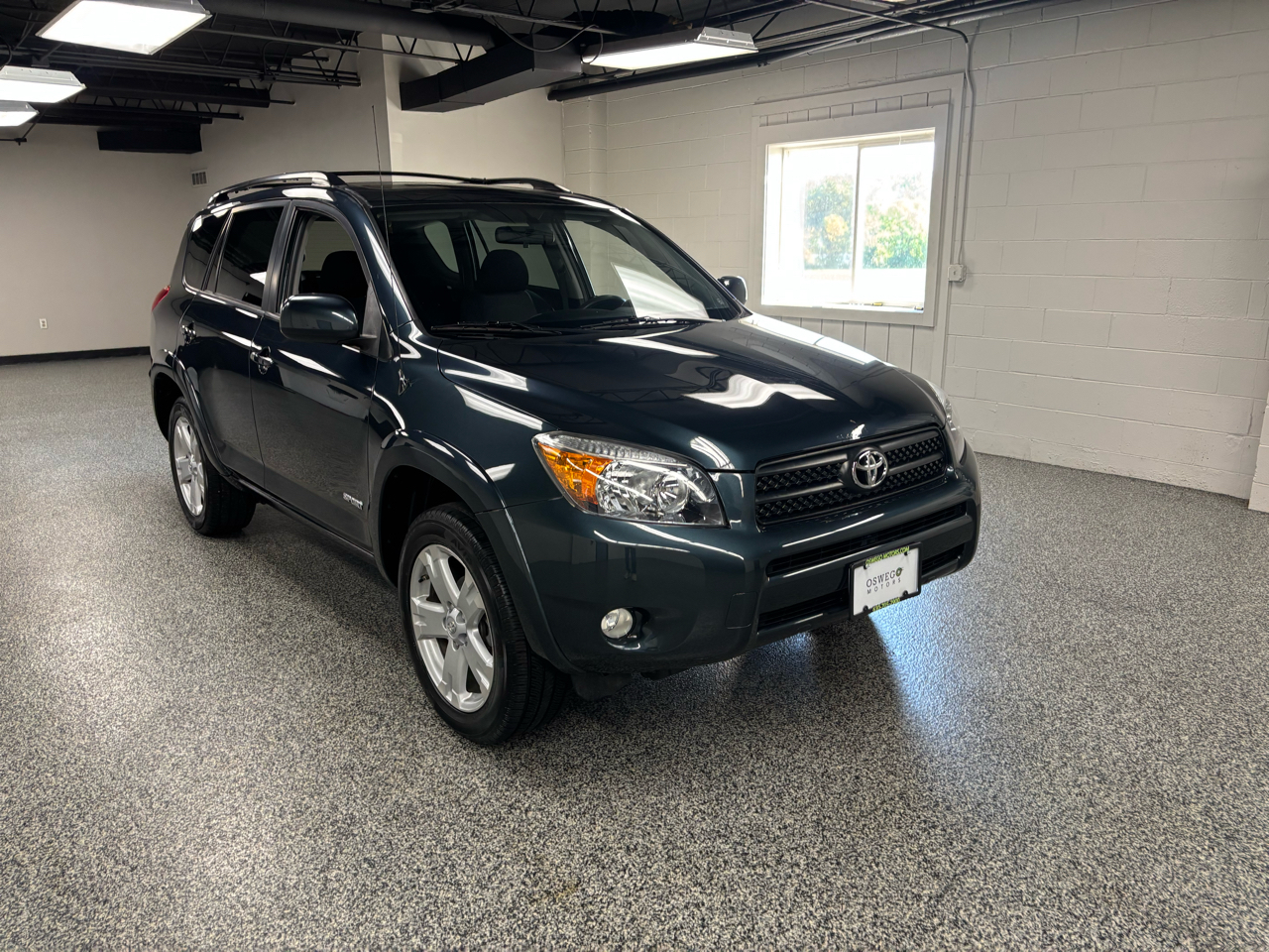2008 Toyota RAV4 Sport photo 2