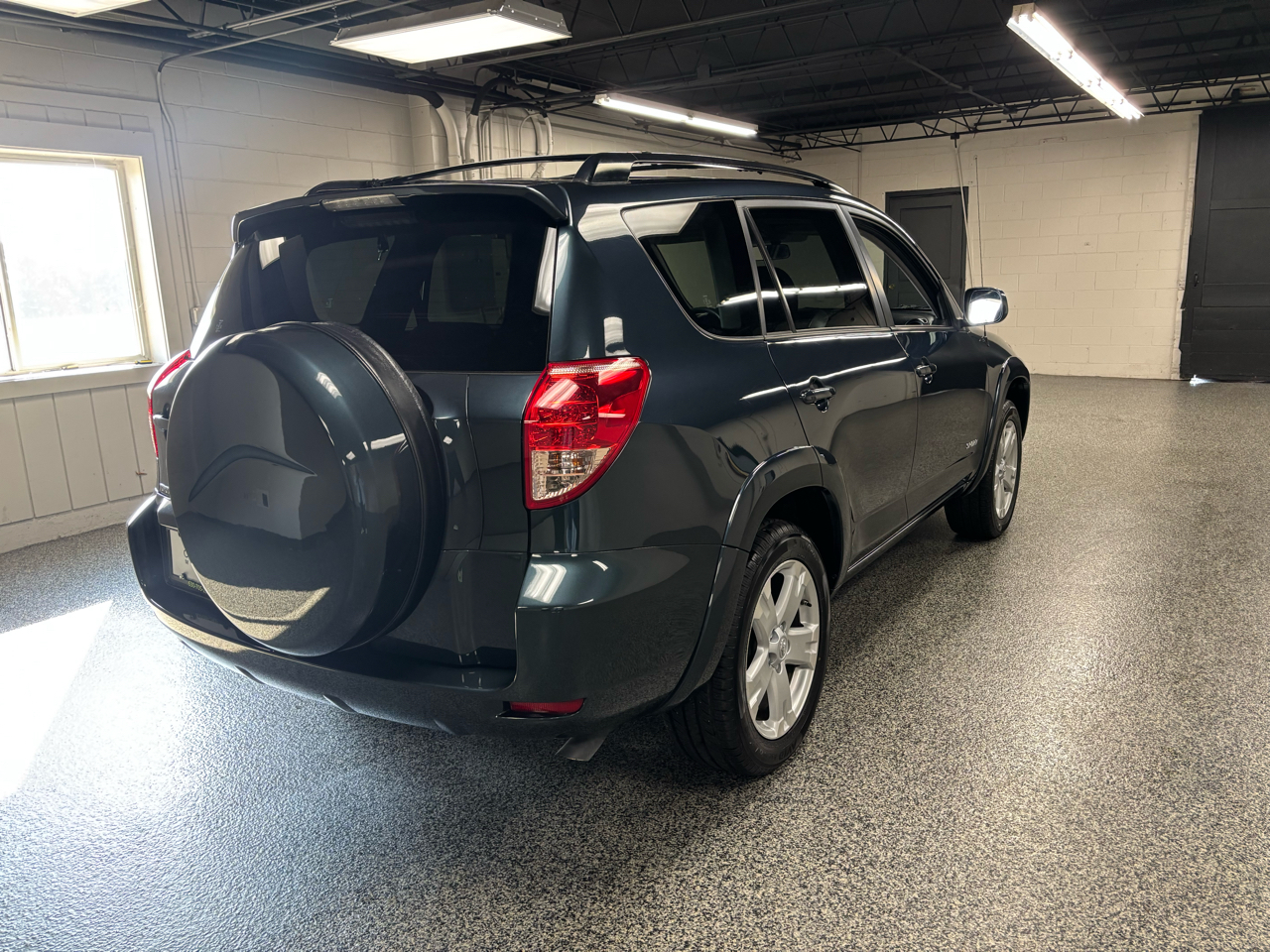 2008 Toyota RAV4 Sport photo 4