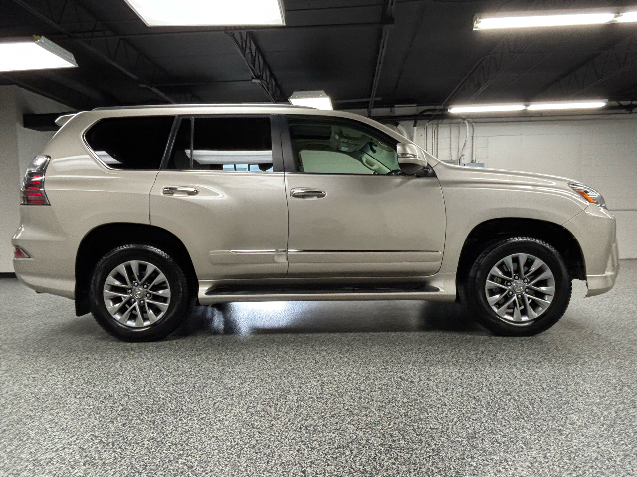 Lexus GX 460 Luxury 2015 Lexus GX 460 Luxury 2015