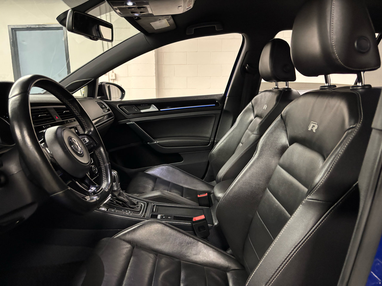 Volkswagen Golf R Base 2015 Volkswagen Golf R Base 2015