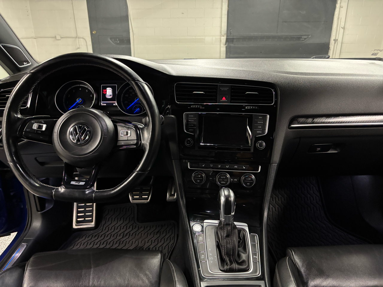 Volkswagen Golf R Base 2015 Volkswagen Golf R Base 2015