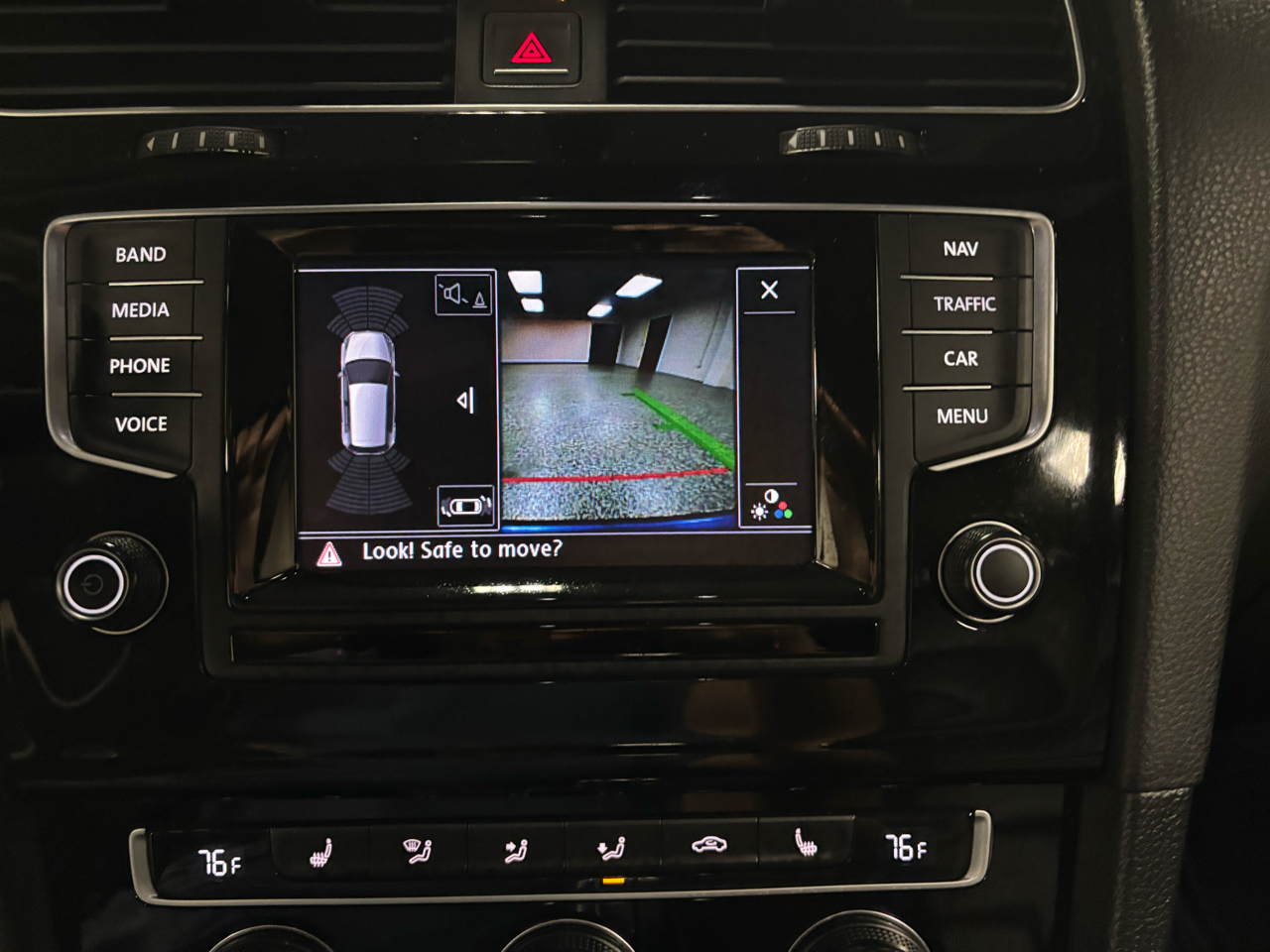 Volkswagen Golf R Base 2015 Volkswagen Golf R Base 2015