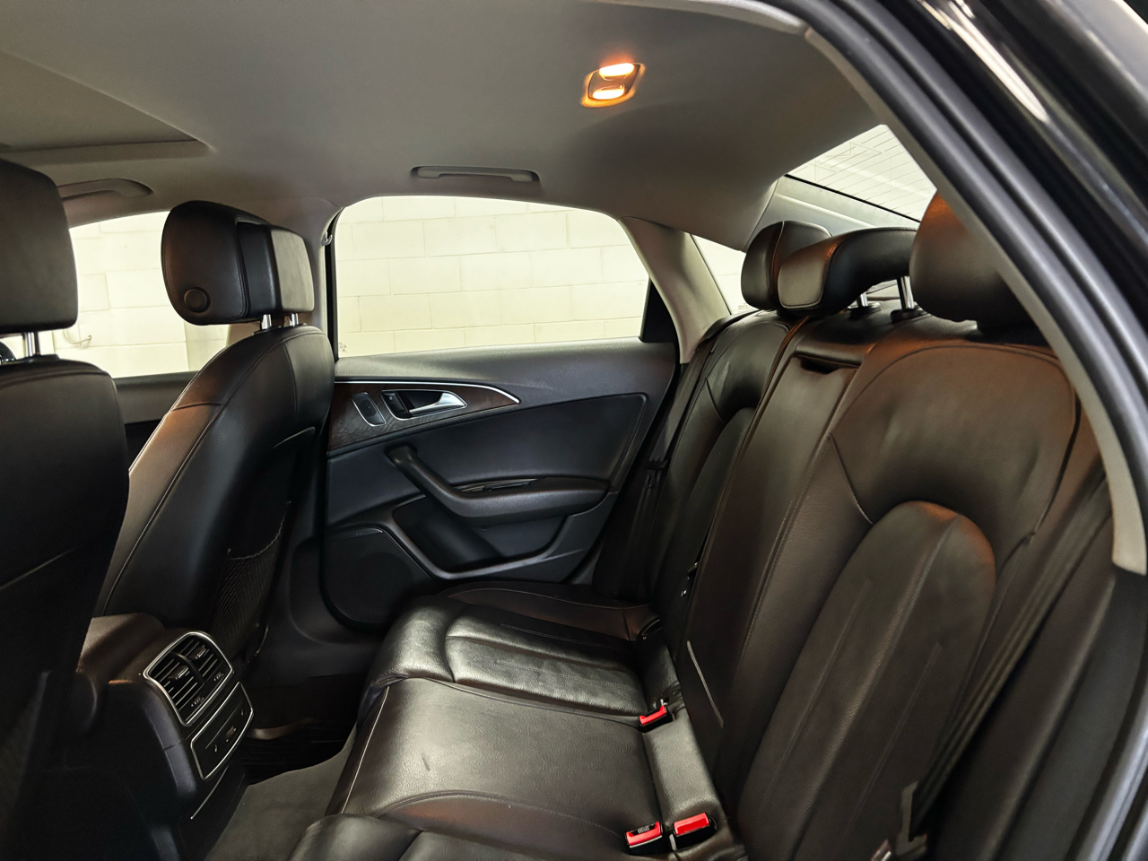 Audi A6 3.0T Premium Plus quattro 2013