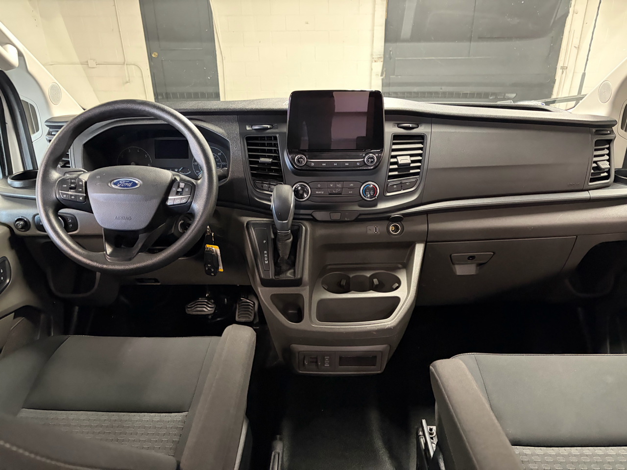 Ford Transit 150 Van Low Roof w/Sliding Pass. 148-in. WB 2020