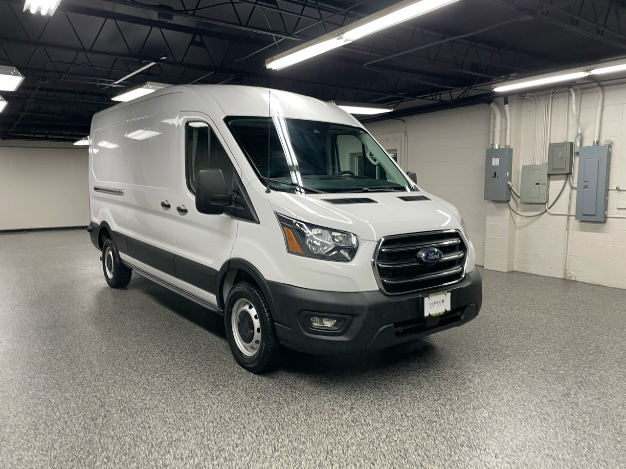 2020 Ford Transit 250 Van Med. Roof w/Sliding Pass. 130-in. WB