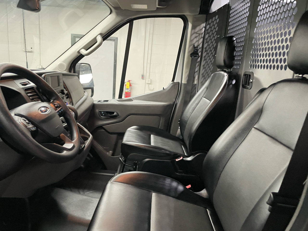 Ford Transit 250 Van Med. Roof w/Sliding Pass. 130-in. WB 2020