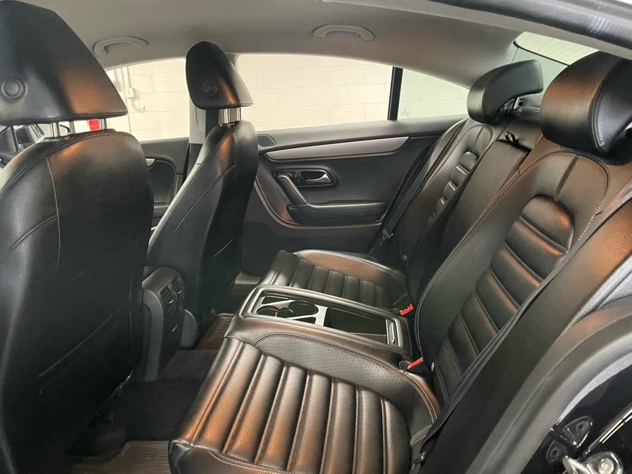 Volkswagen CC Sport PZEV 2012