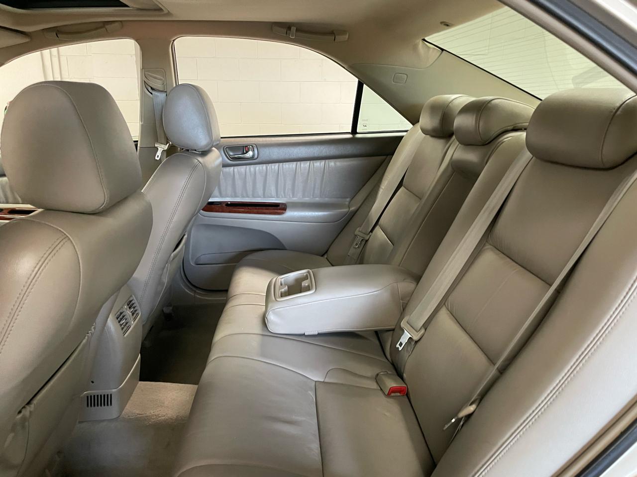 Toyota Camry XLE V6 2005