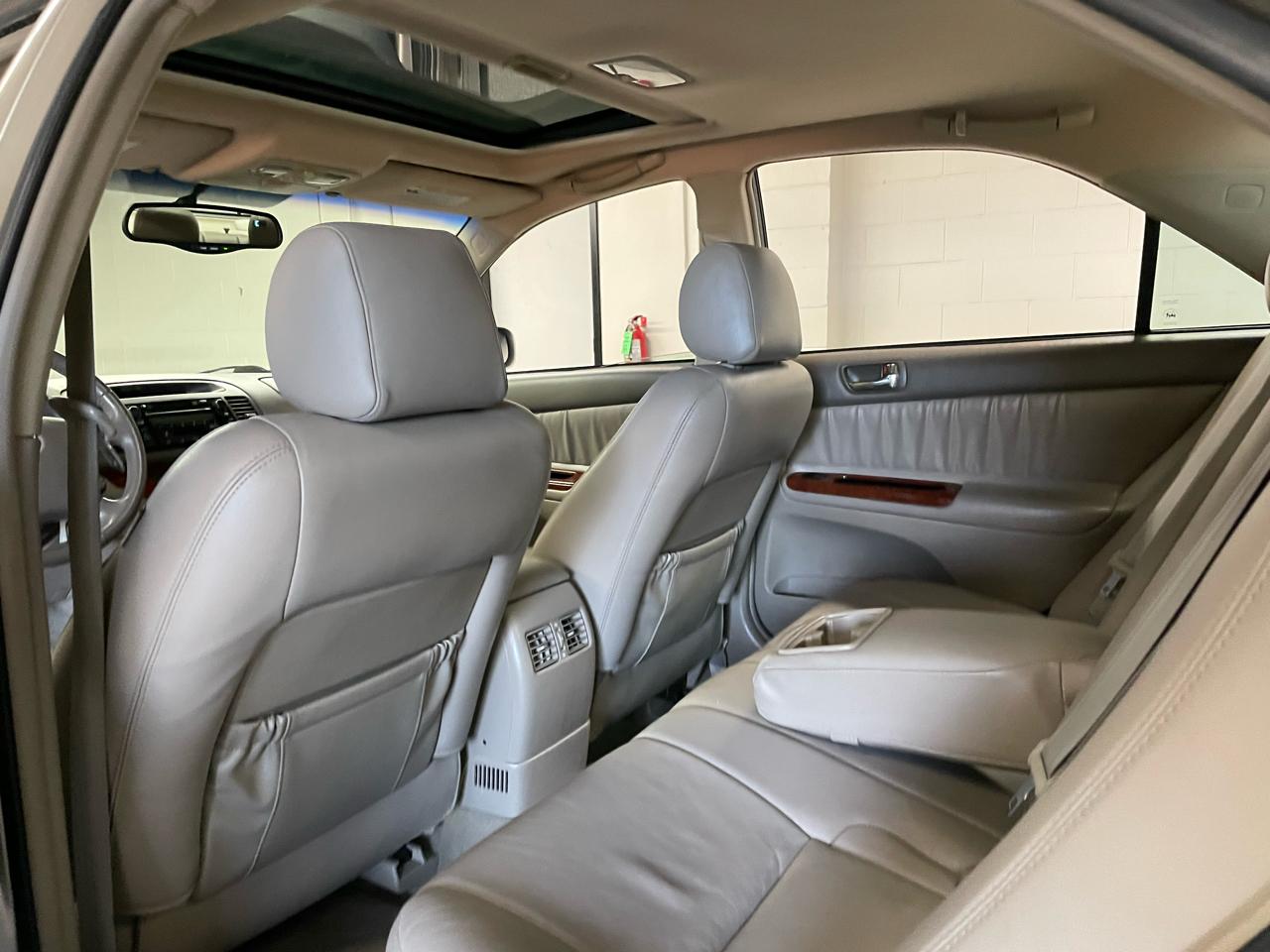 Toyota Camry XLE V6 2005