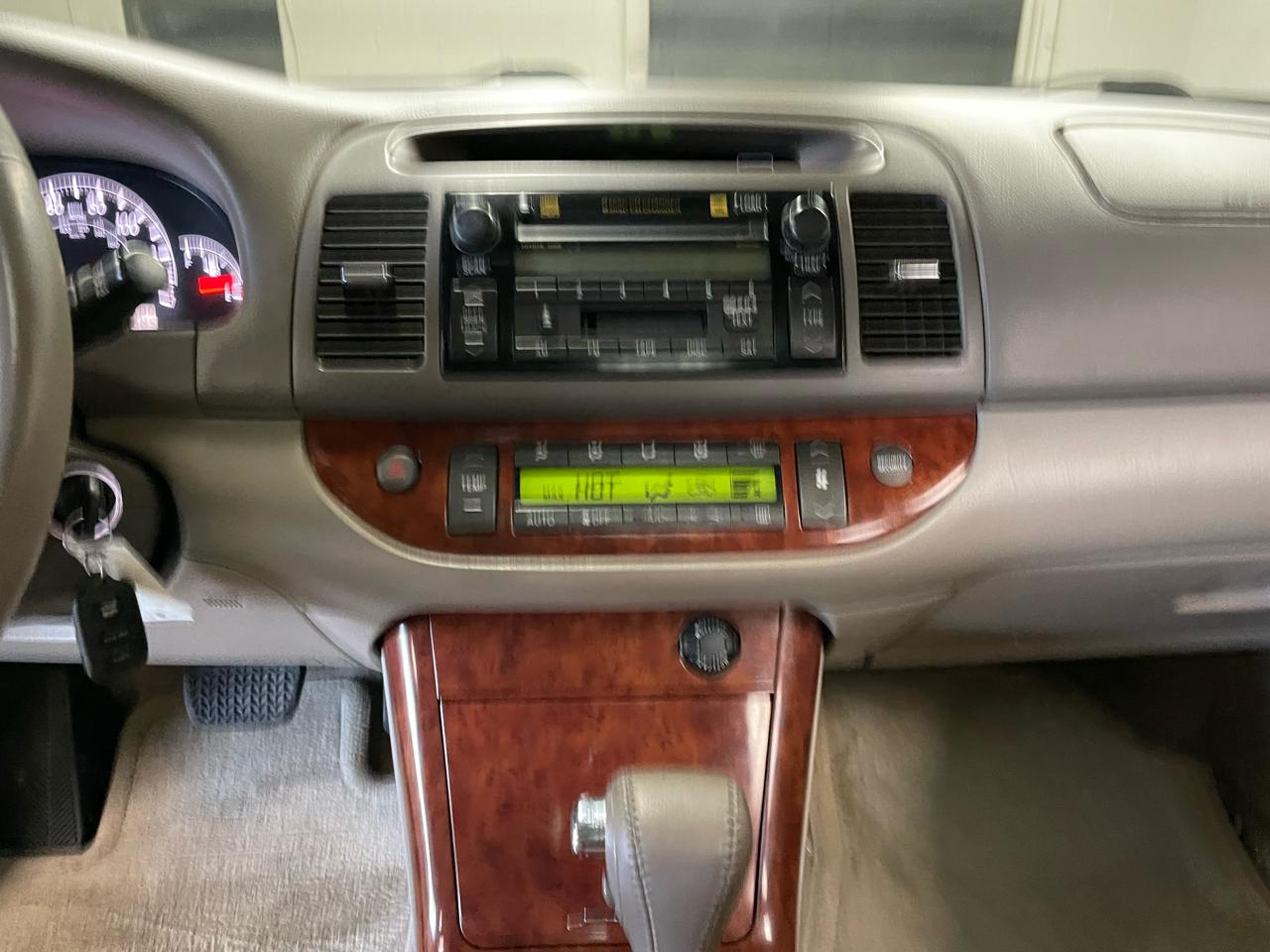 Toyota Camry XLE V6 2005