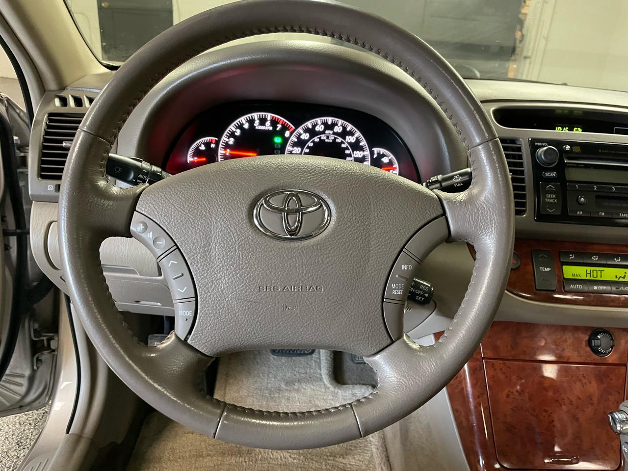Toyota Camry XLE V6 2005