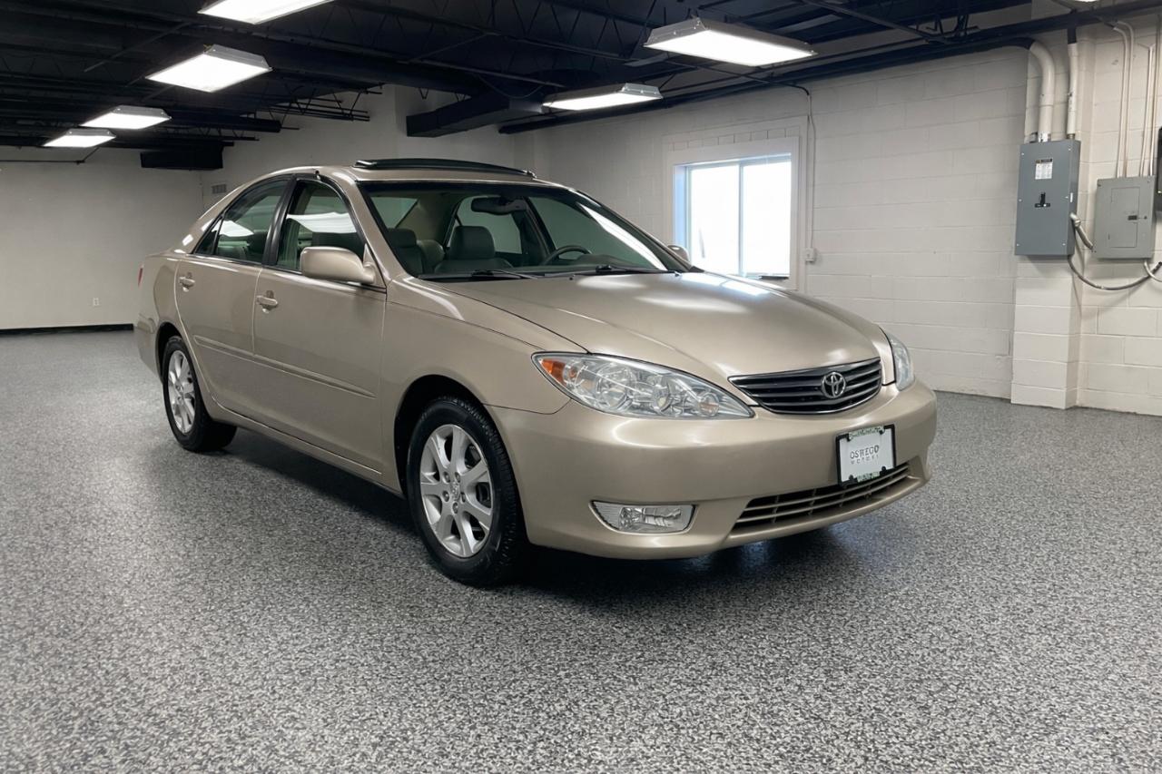 Toyota Camry XLE V6 2005