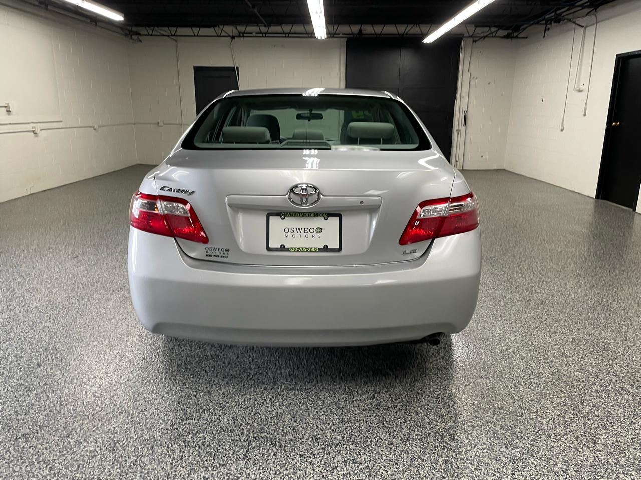Toyota Camry LE 2009
