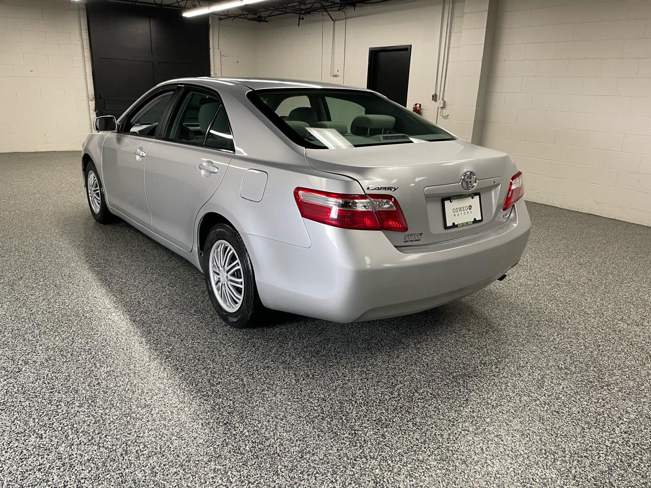 Toyota Camry LE 2009