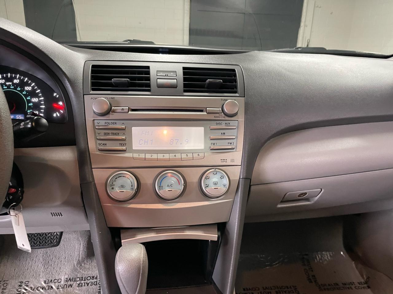 Toyota Camry LE 2009