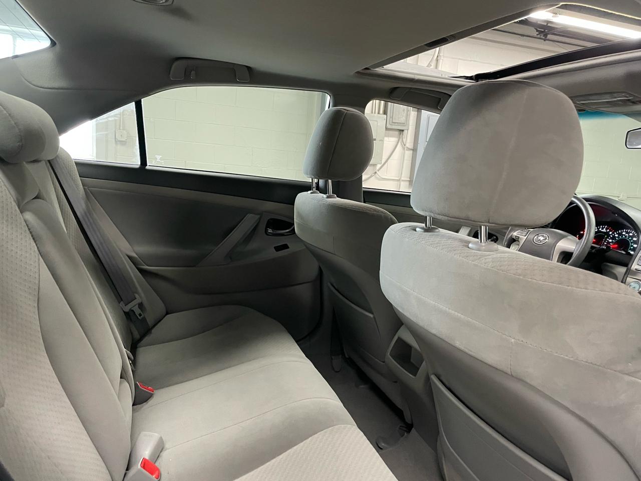 Toyota Camry LE 2009