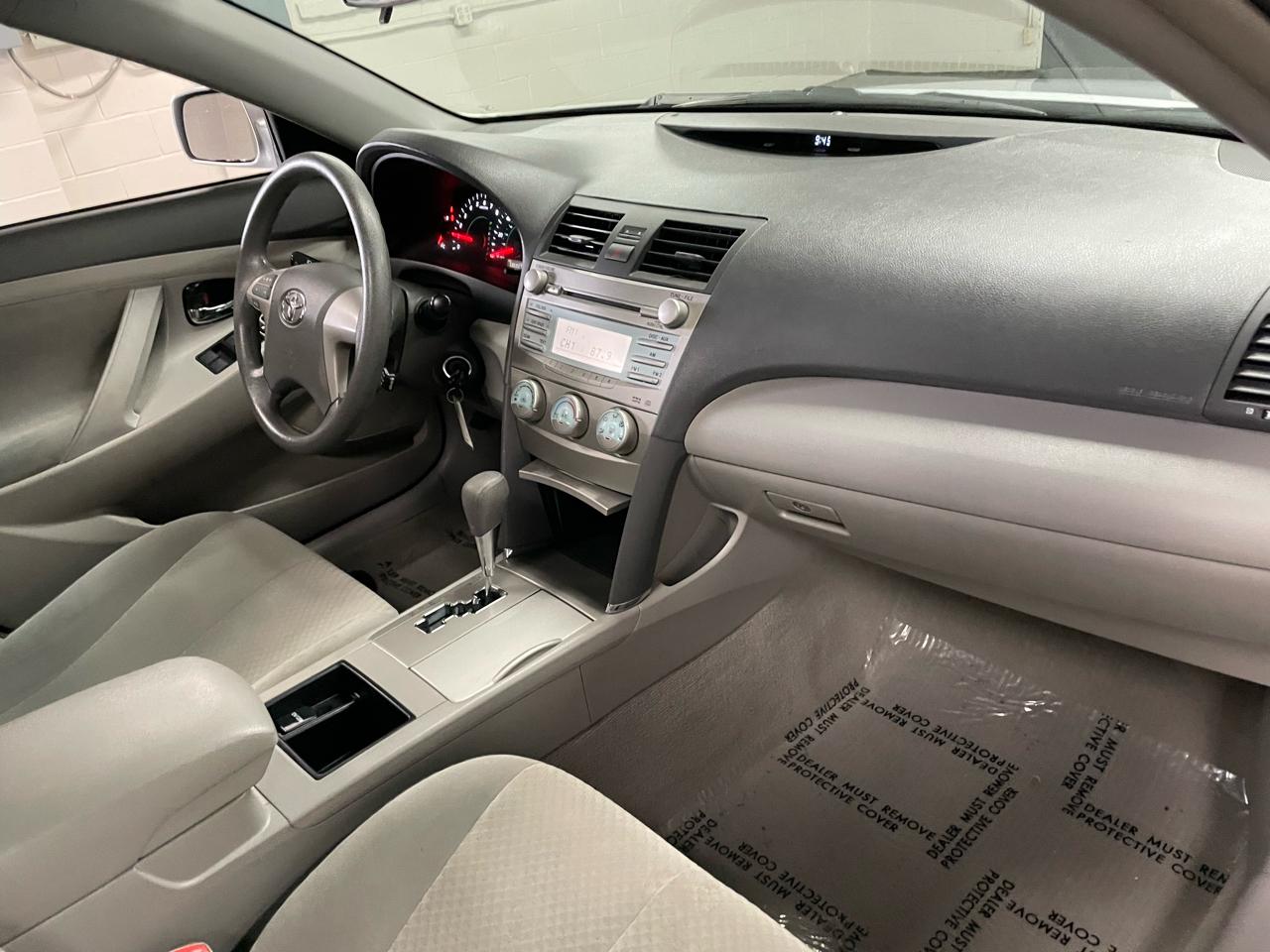 Toyota Camry LE 2009