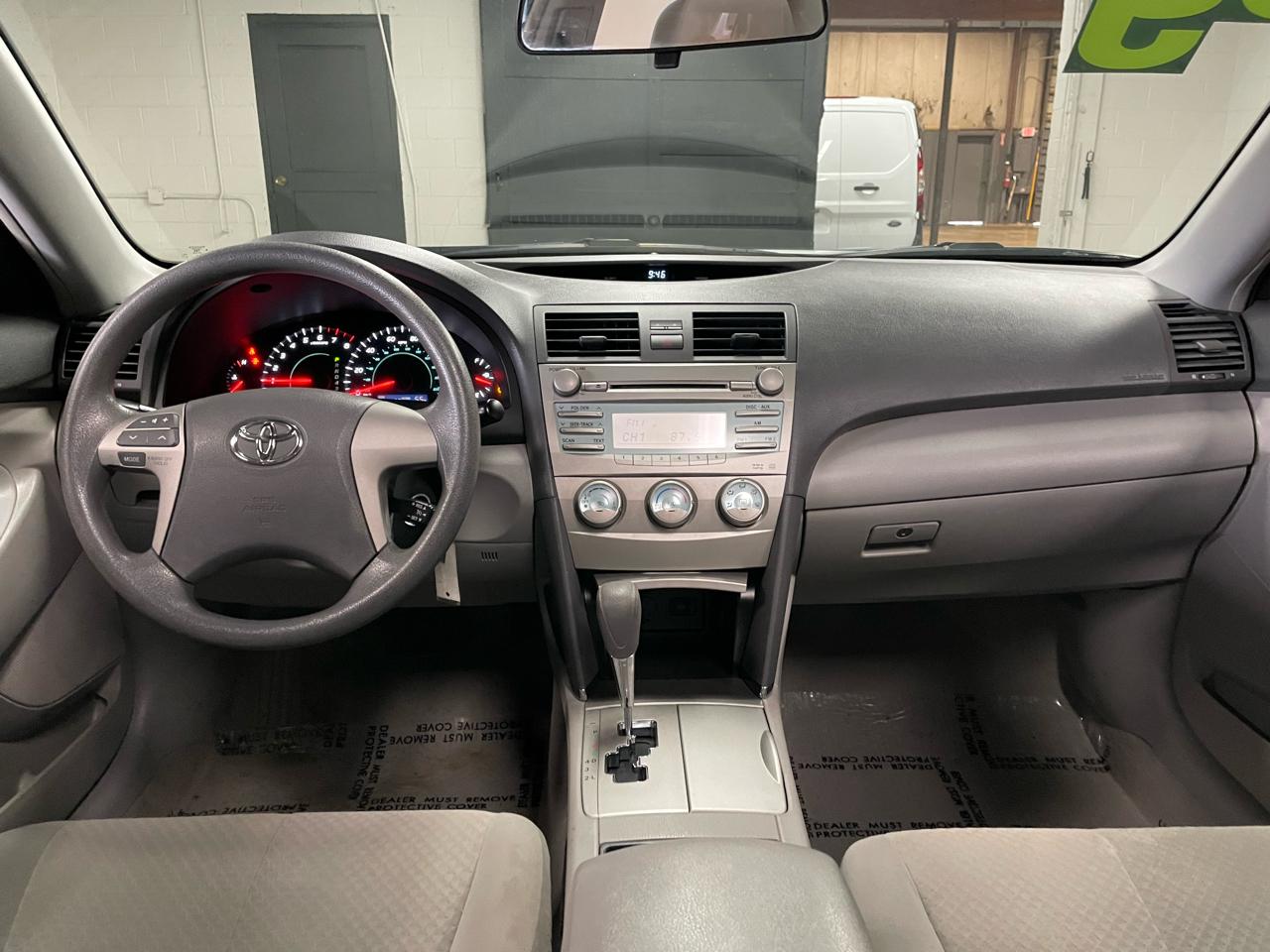 Toyota Camry LE 2009