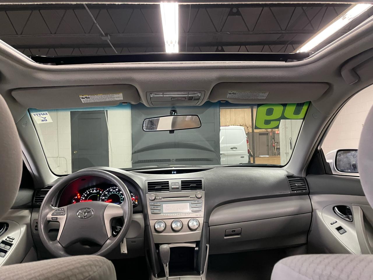 Toyota Camry LE 2009