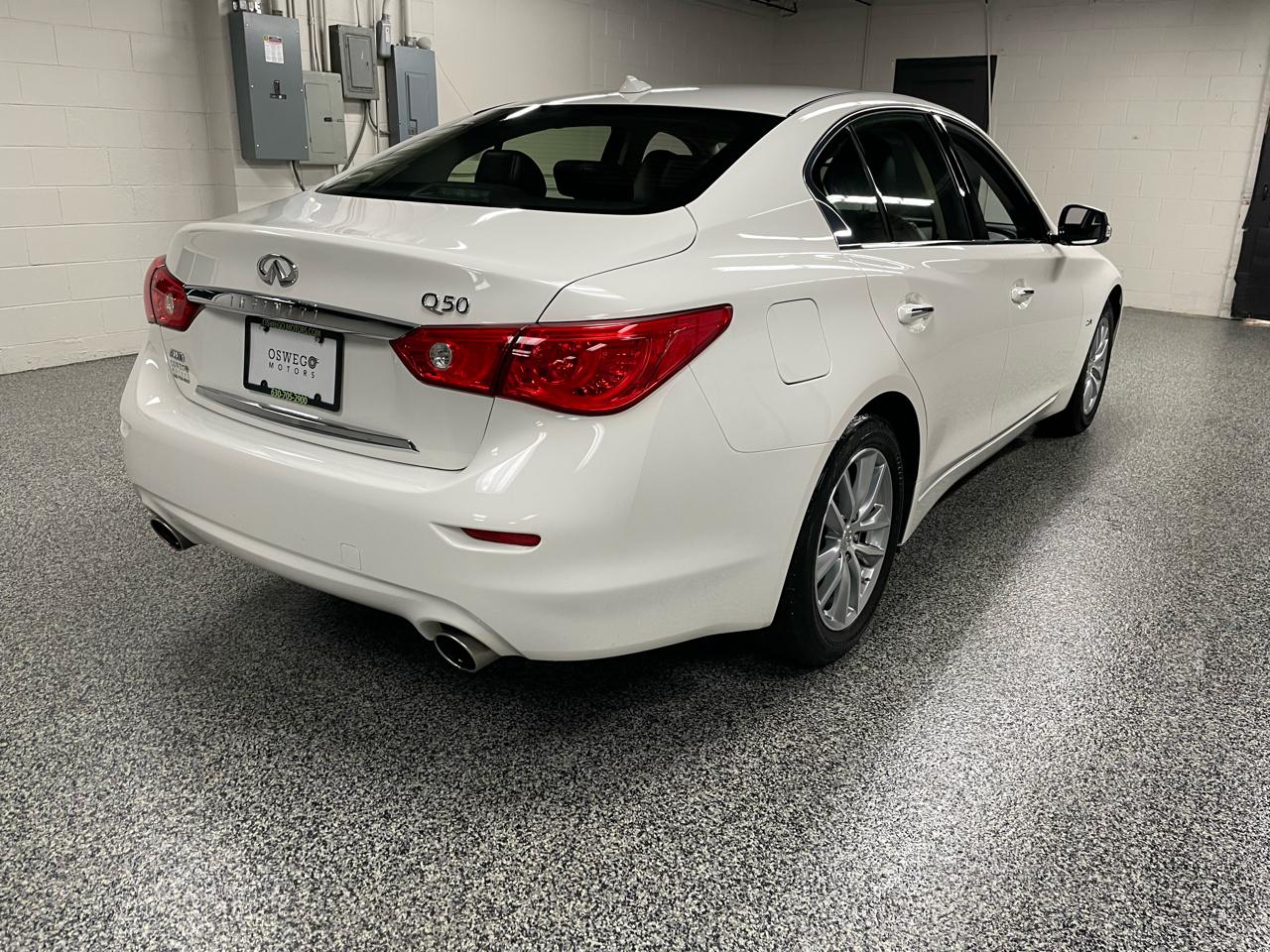 Infiniti Q50 2.0t AWD 2017