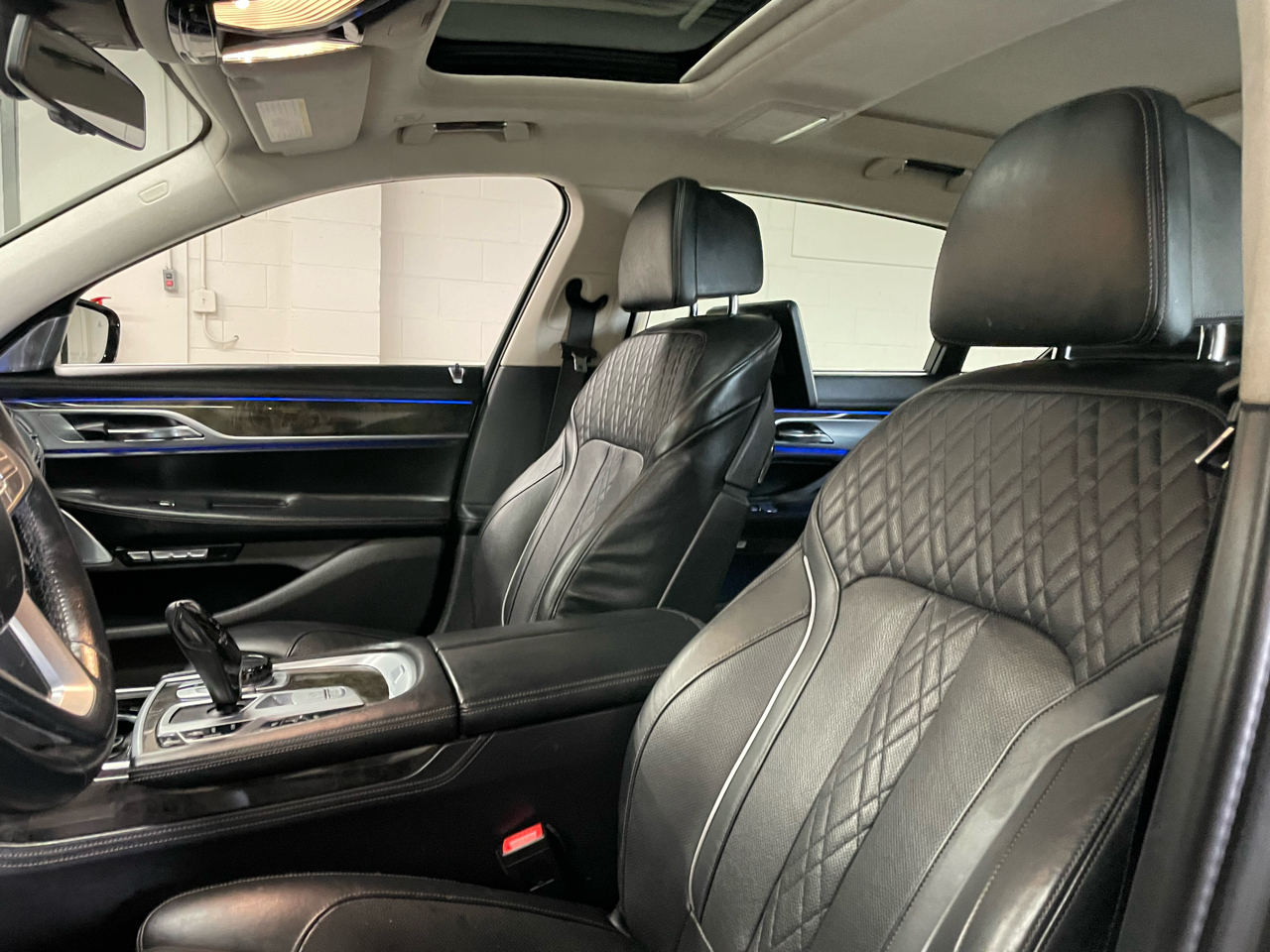 BMW 7-Series 750i xDrive 2016