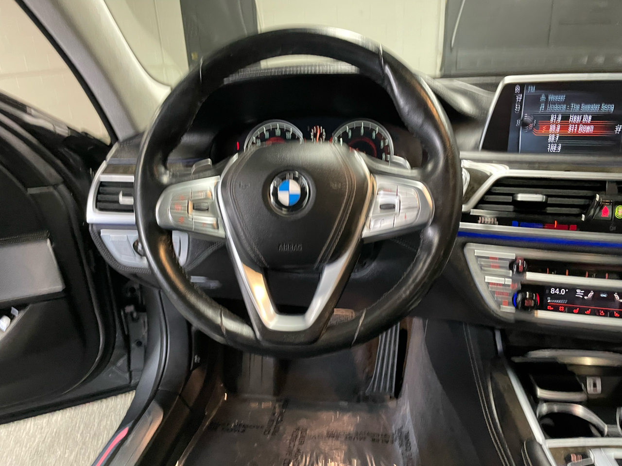 BMW 7-Series 750i xDrive 2016