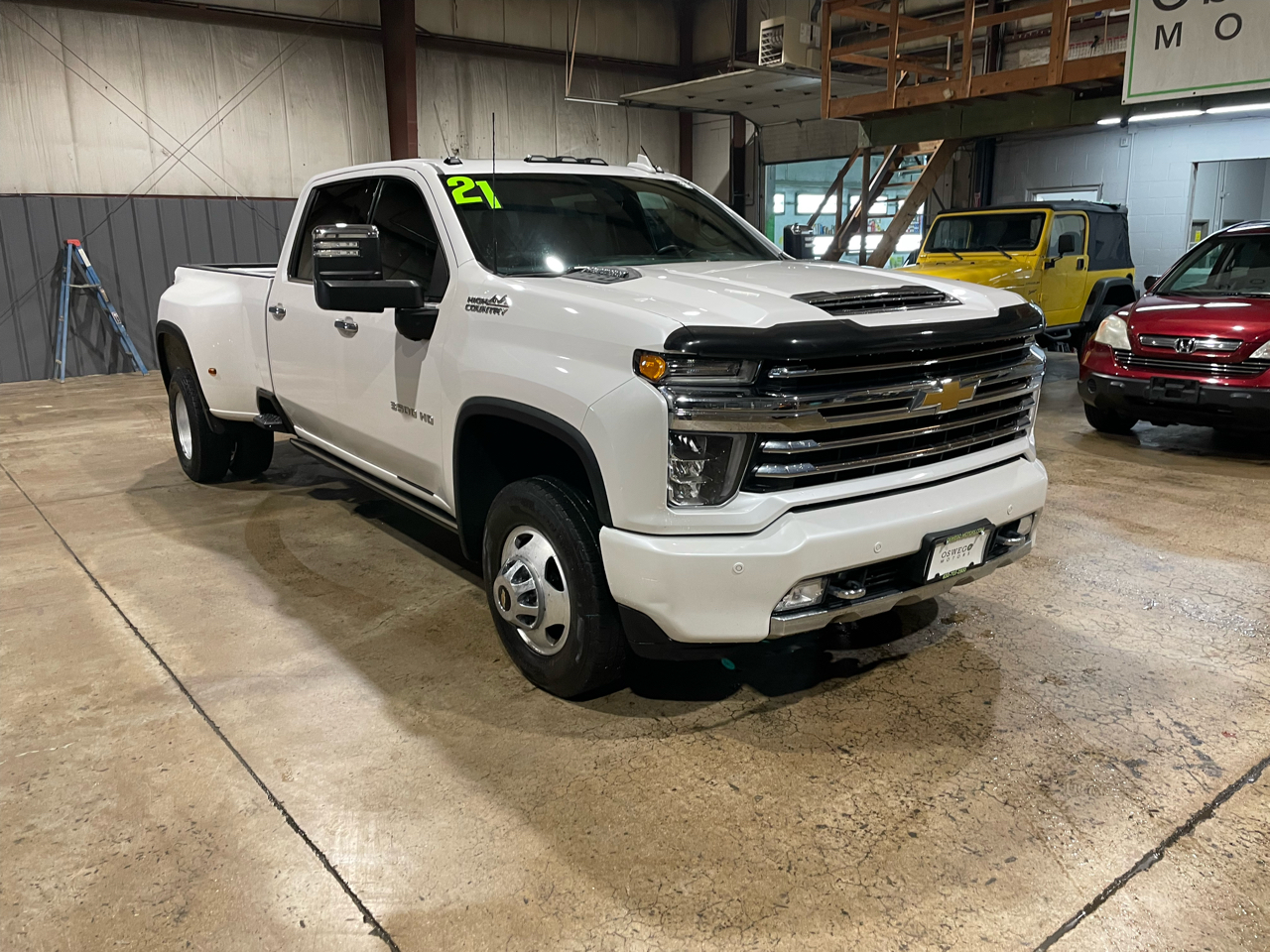 Chevrolet Silverado 3500HD High Country Crew Cab Long Box DRW 4WD 2021