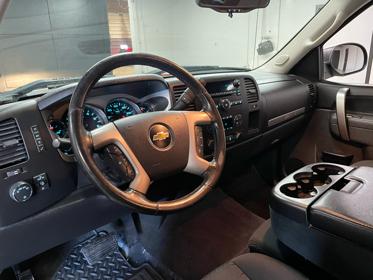 Chevrolet Silverado 1500 LT Crew Cab 4WD 2013