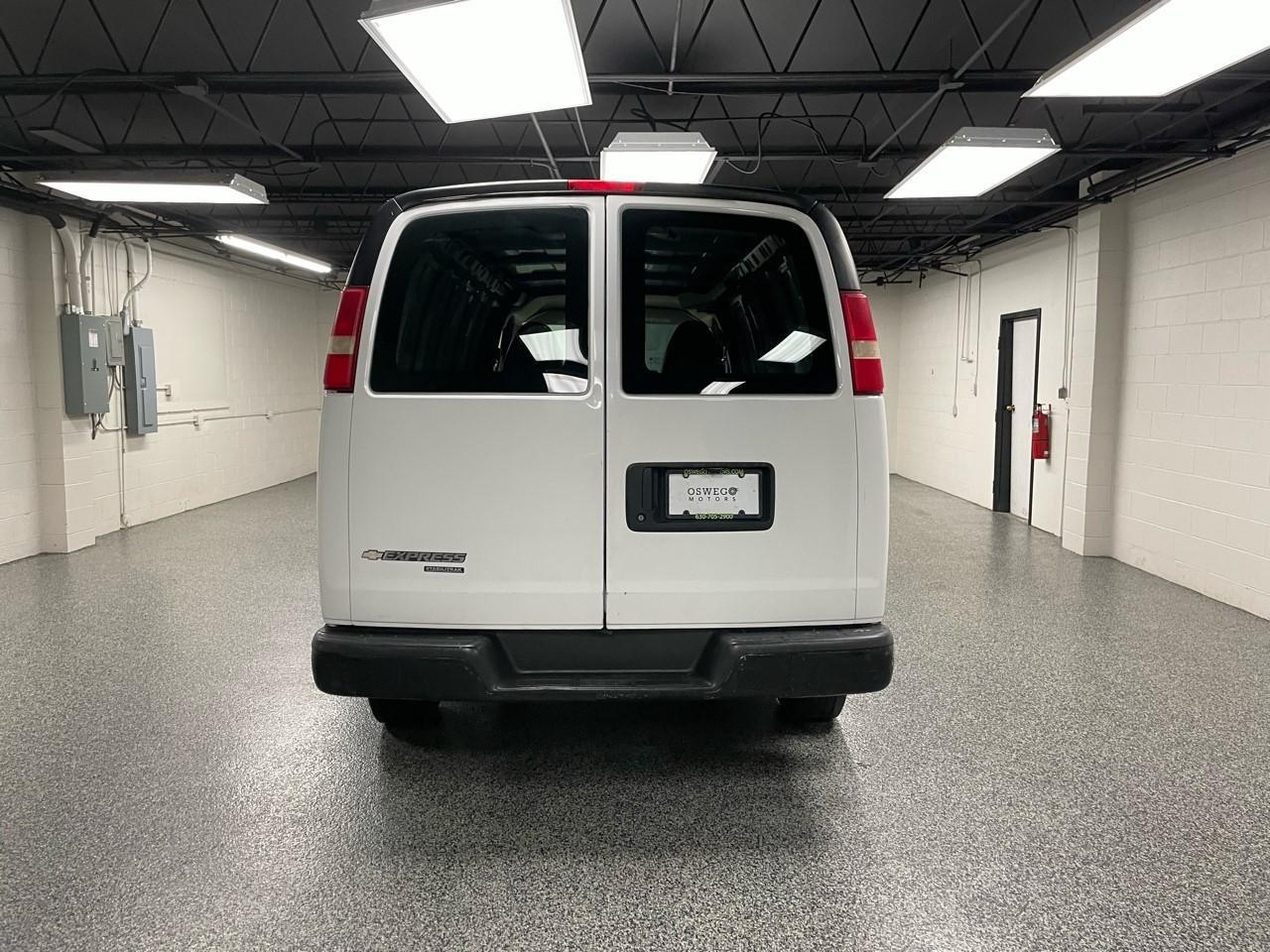 Chevrolet Express 2500 Cargo Extended 2014