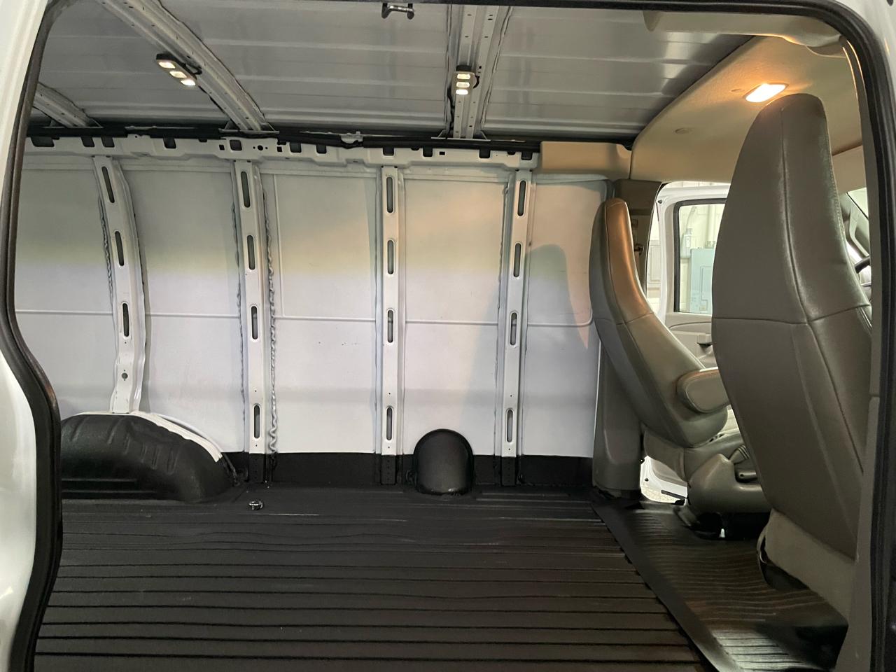 Chevrolet Express 3500 Cargo 2019