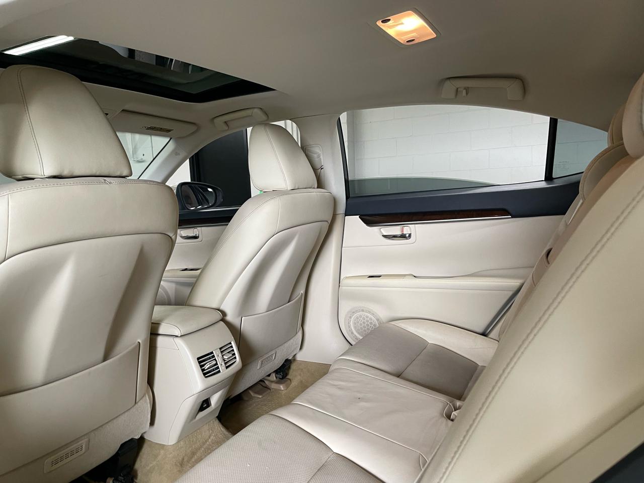 Lexus ES 350 Sedan 2014