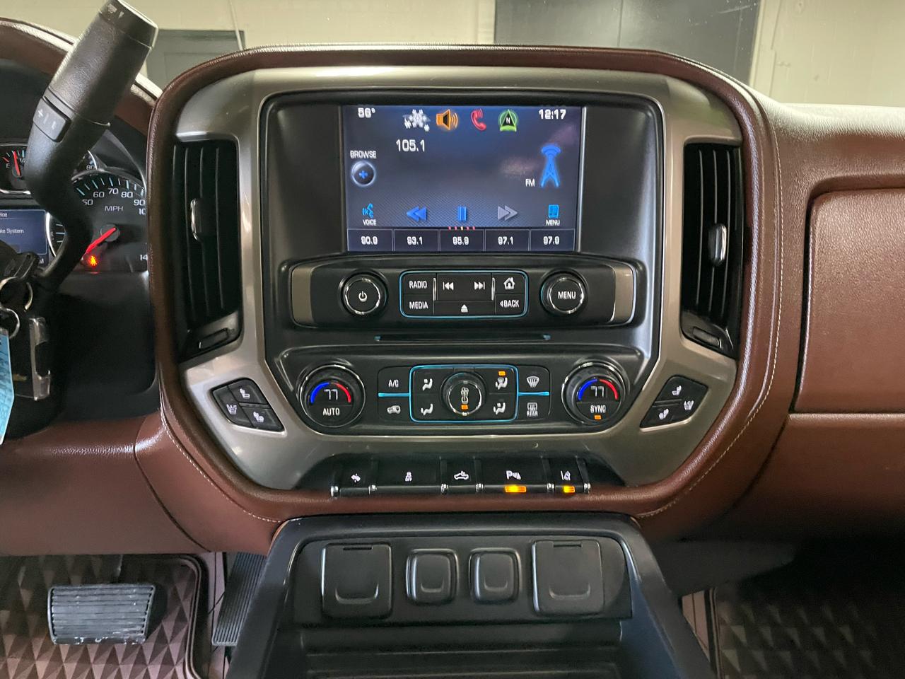 Chevrolet Silverado 1500 High Country Crew Cab 4WD 2014