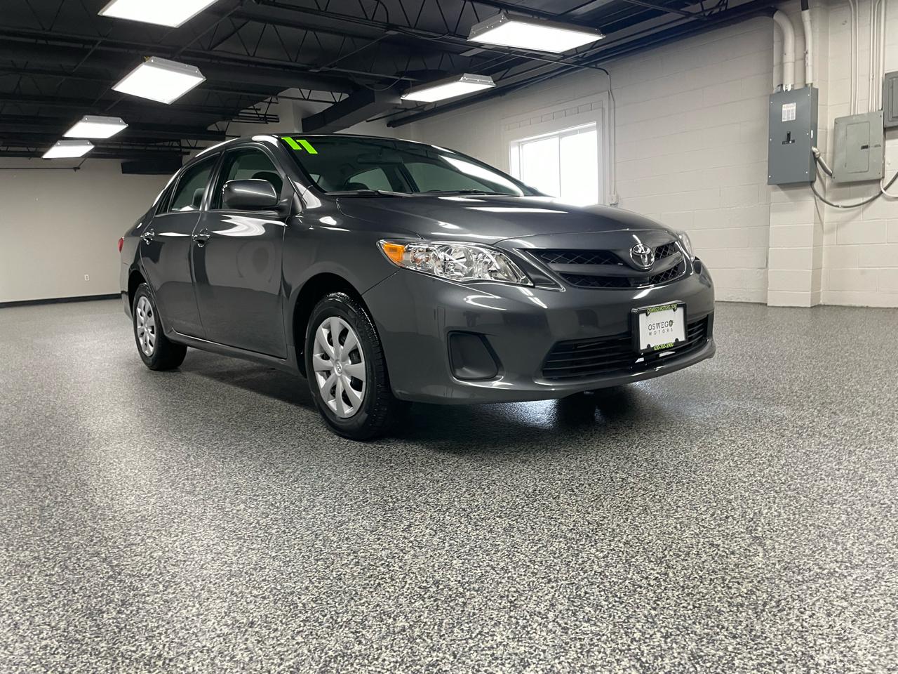 Toyota Corolla LE 2011