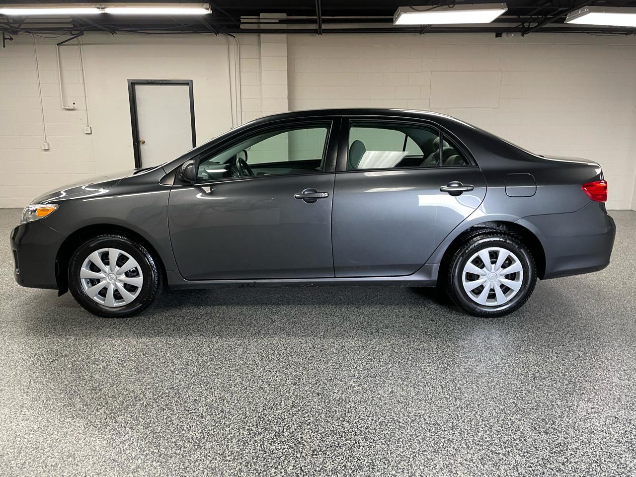 Toyota Corolla LE 2011