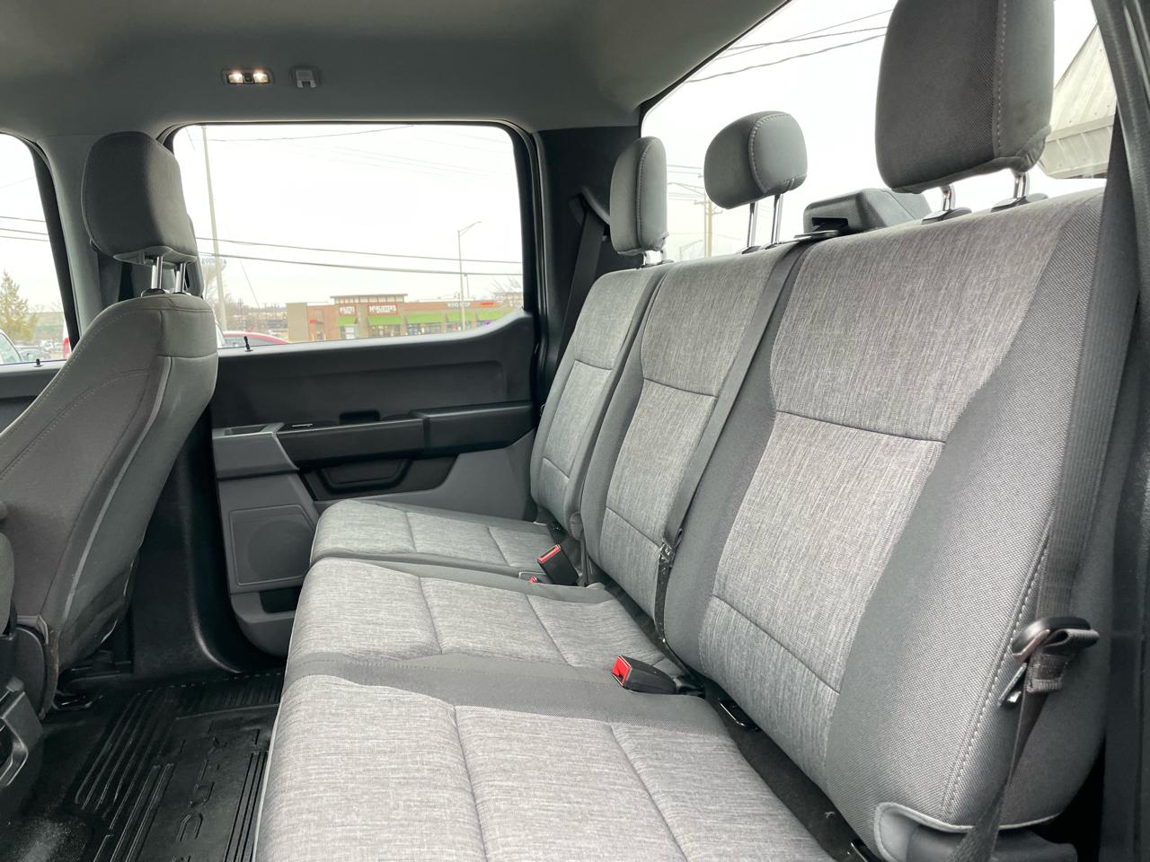 Ford F-350 SD XL Crew Cab Long Bed DRW 4WD 2023