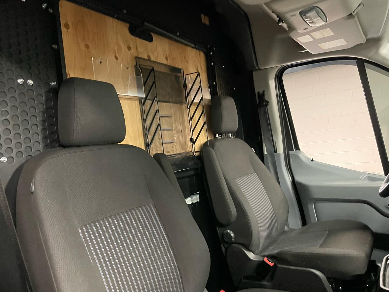 Ford Transit 350 Van Med. Roof w/Sliding Pass. 148-in. WB 2017