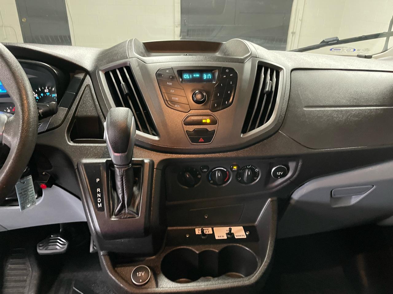 Ford Transit 350 Van Med. Roof w/Sliding Pass. 148-in. WB 2017