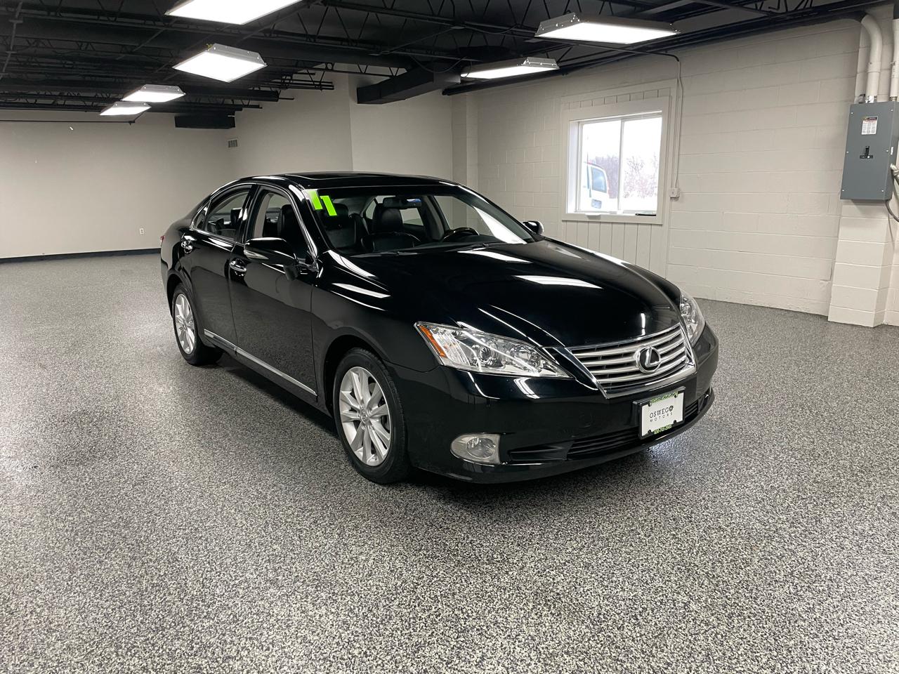 Lexus ES 350 Sedan 2011